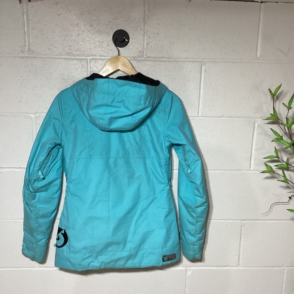 Burton Women’s X-Small Snowboard/Ski Jacket – Excellent Condition - Picture 2 of 3